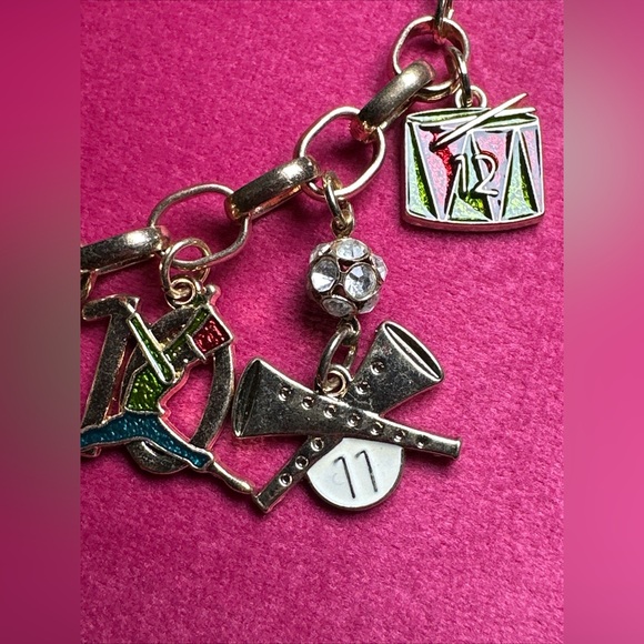 🛍️soldHoliday Gold Plated '12 Days of Christmas' Charm Bracelet OS 0679 P - Picture 5 of 13